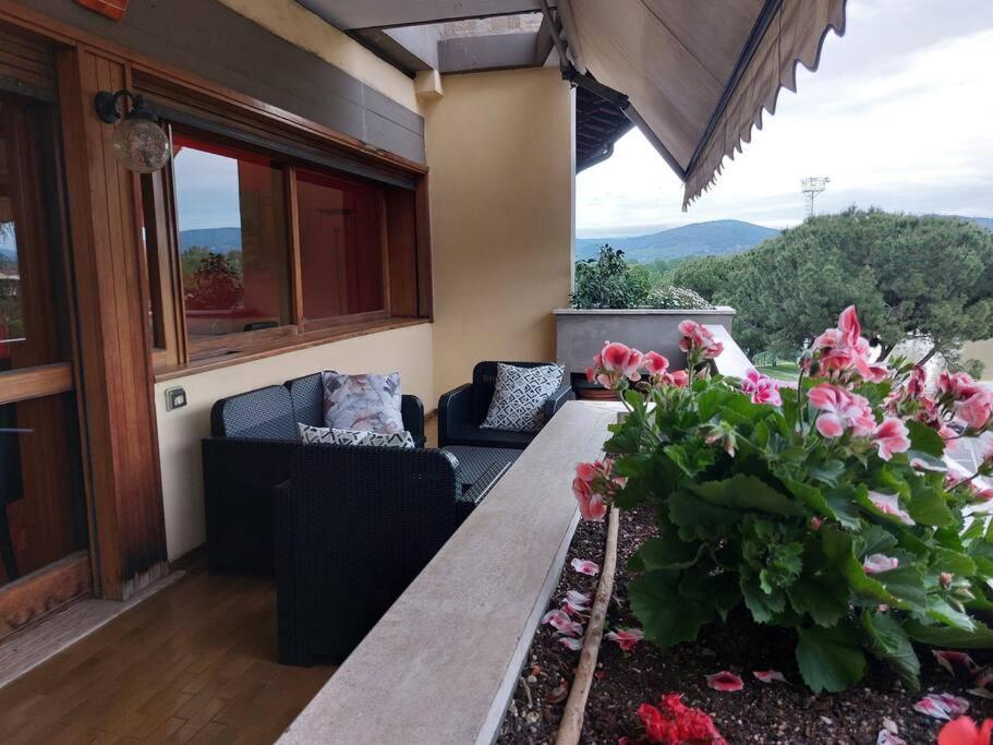 Apartament Lungarno 32 With Private Parking Florencja Zewnętrze zdjęcie
