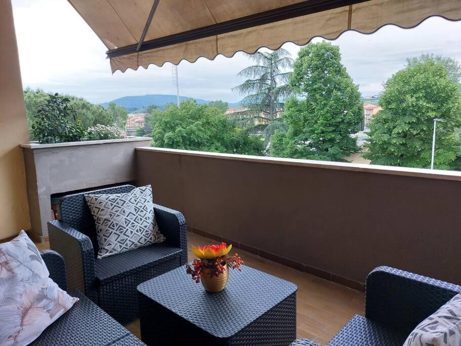 Apartament Lungarno 32 With Private Parking Florencja Zewnętrze zdjęcie